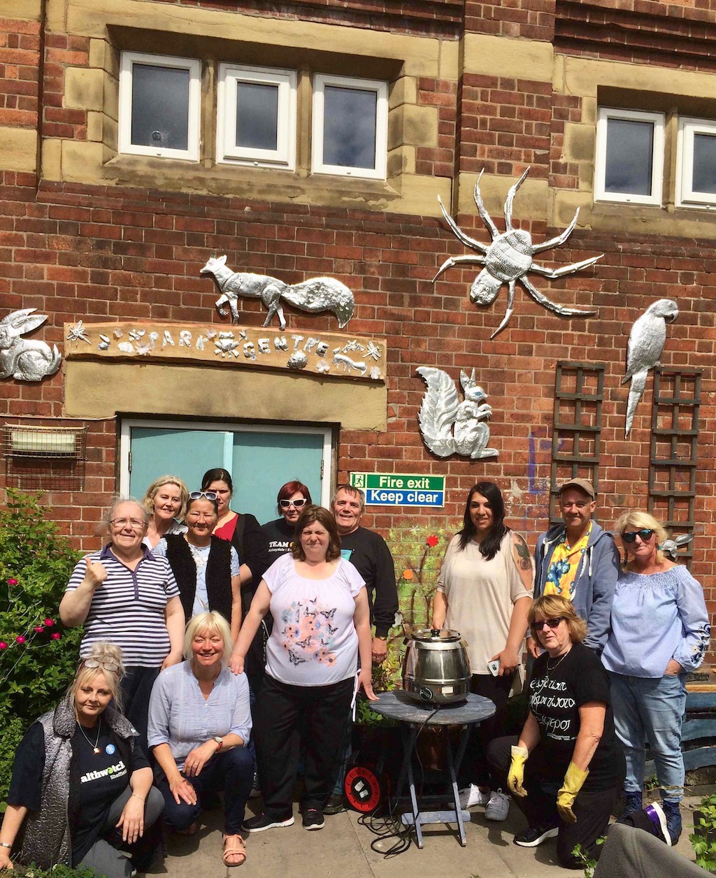 Park Centre garden group, photo by Jason Turpin-Thomson web.jpeg